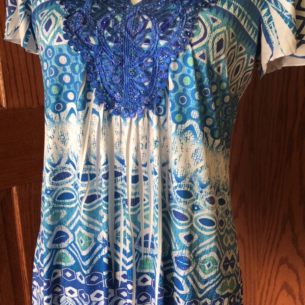 NEW LISTING! G Collection Pheasant Top - Picture 4 of 8